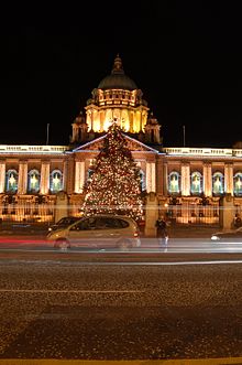 Belfast City Hall night.jpg