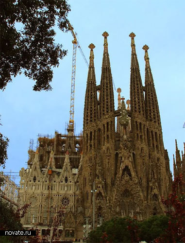 Собор Sagrada Familia в Испании